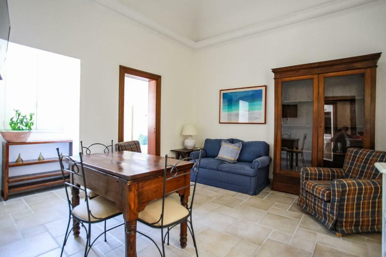 Palazzo Candido Suites & Apartments - Sit Apartment Lecce Exterior photo
